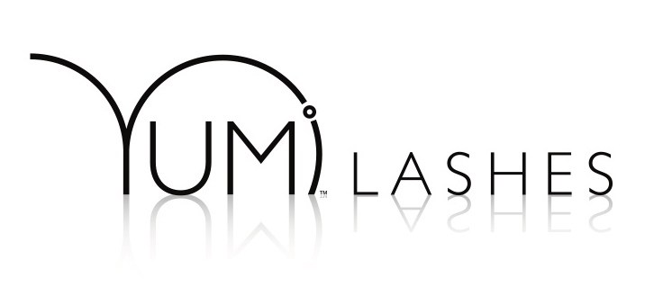 YUMI-logo-valkoinen